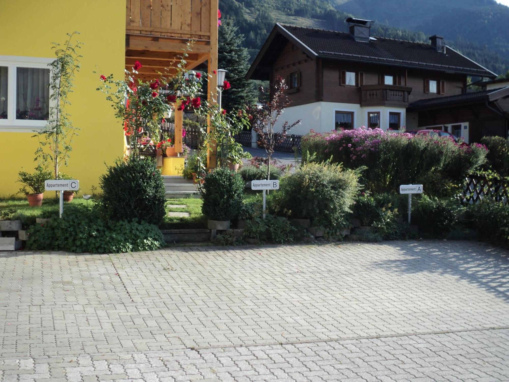 Apartmenthaus Gotthardt 카프룬 외부 사진