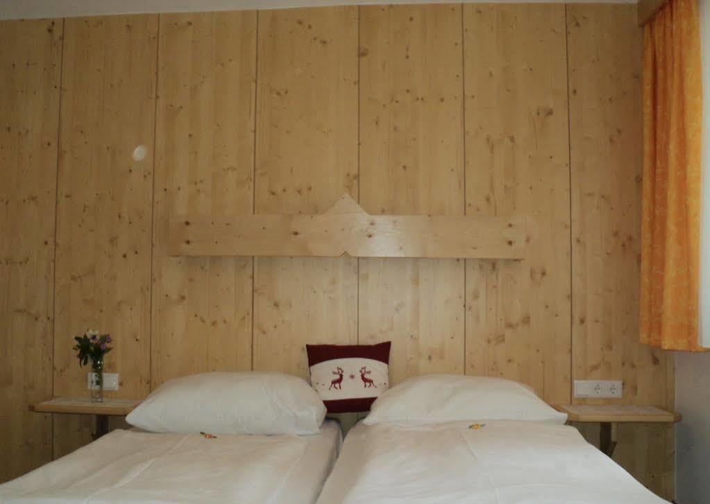 Apartmenthaus Gotthardt 카프룬 외부 사진